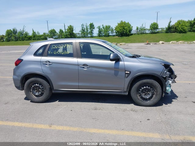 2022 Mitsubishi Rvr Es მანქანა იყიდება აუქციონზე, vin: JA4AJUAU7NU601636, აუქციონის ნომერი: 12622499