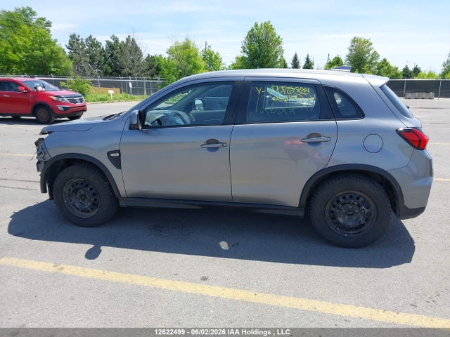 2022 Mitsubishi Rvr Es მანქანა იყიდება აუქციონზე, vin: JA4AJUAU7NU601636, აუქციონის ნომერი: 12622499