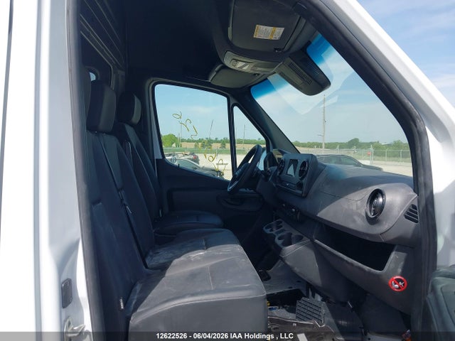 Продажа на аукционе авто 2024 Mercedes-benz Sprinter 2500 High Roof 4-cyl Diesel Ho/standard Roof 4-cyl Diesel Ho, vin: W1Y4NCVY9RP738995, номер лота: 12622526