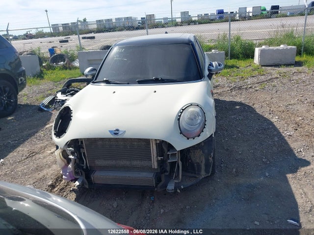 Mini 5 Door Cooper 2015 WMWXS5C53F2C63352 Image 13