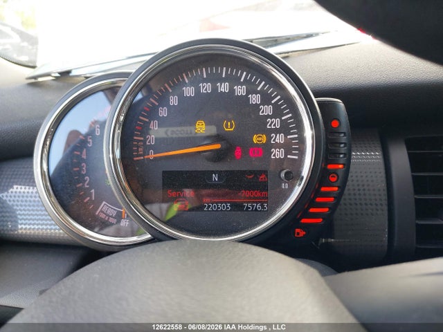 Mini 5 Door Cooper 2015 WMWXS5C53F2C63352 Image 7