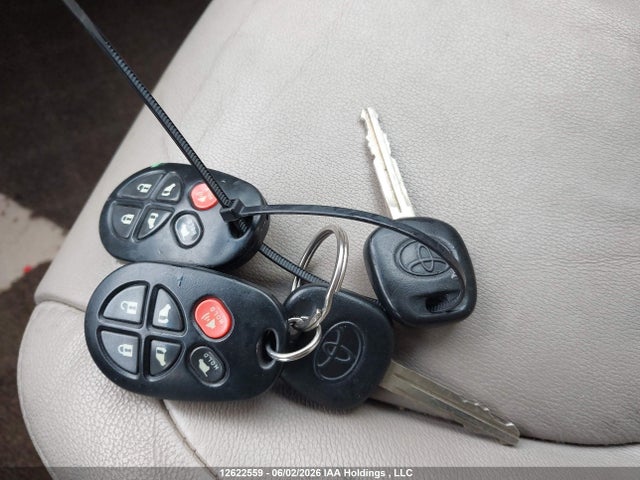 12622559 :رقم المزاد ، 5TDKK4CCXAS294103 vin ، 2010 Toyota Sienna Le 7 Passenger مزاد بيع