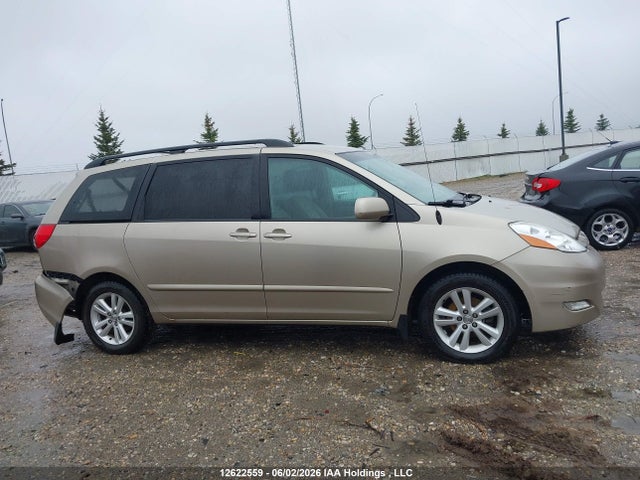 12622559 :رقم المزاد ، 5TDKK4CCXAS294103 vin ، 2010 Toyota Sienna Le 7 Passenger مزاد بيع