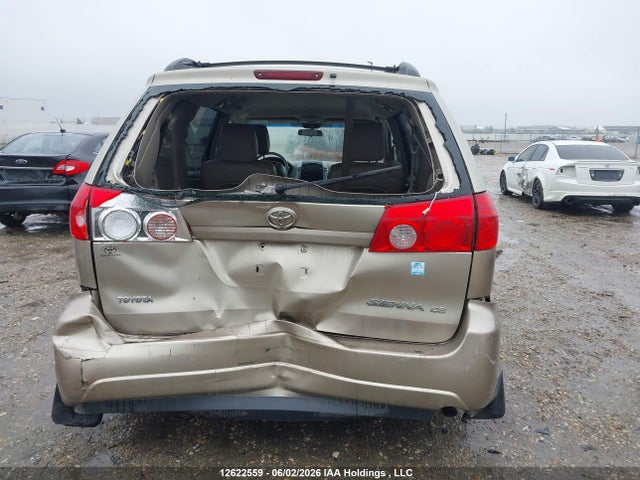 12622559 :رقم المزاد ، 5TDKK4CCXAS294103 vin ، 2010 Toyota Sienna Le 7 Passenger مزاد بيع