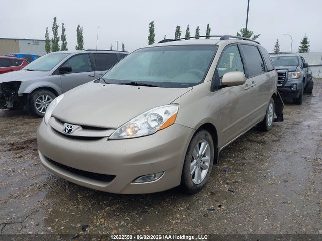 12622559 :رقم المزاد ، 5TDKK4CCXAS294103 vin ، 2010 Toyota Sienna Le 7 Passenger مزاد بيع