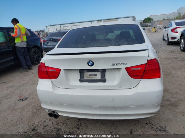 2011 Bmw 328 Xi მანქანა იყიდება აუქციონზე, vin: WBAPK7C52BF086076, აუქციონის ნომერი: 12622582