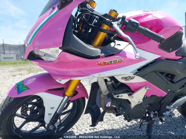 Yamaha Yzfr3 A 2019 MH3RH18N8KK001346 Image 13