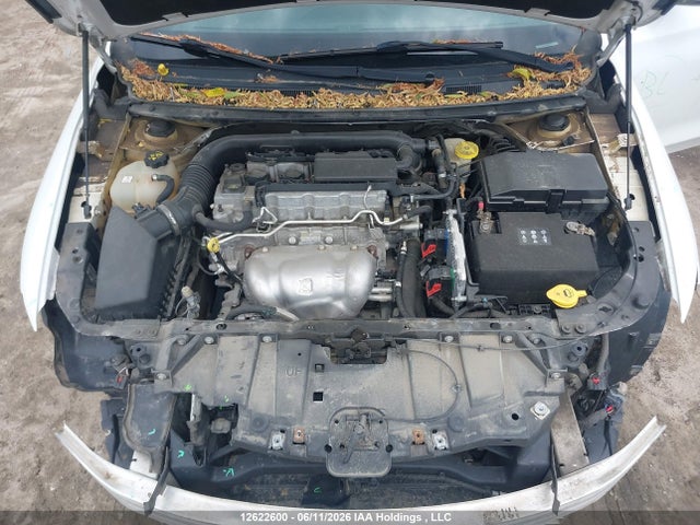 Chrysler 200 2015 1C3CCCFB6FN530942 Image 10