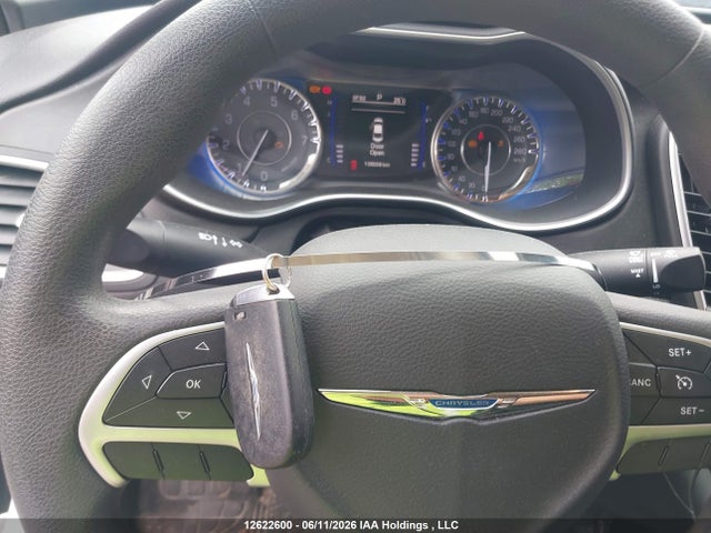 Chrysler 200 2015 1C3CCCFB6FN530942 Image 11