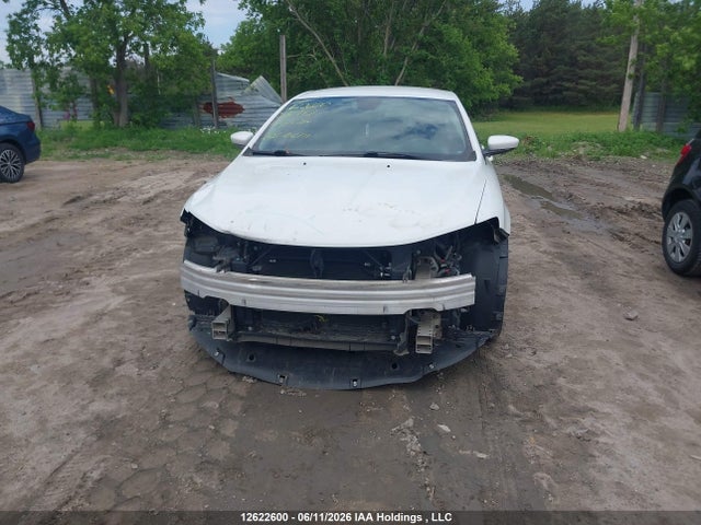Chrysler 200 2015 1C3CCCFB6FN530942 Image 12