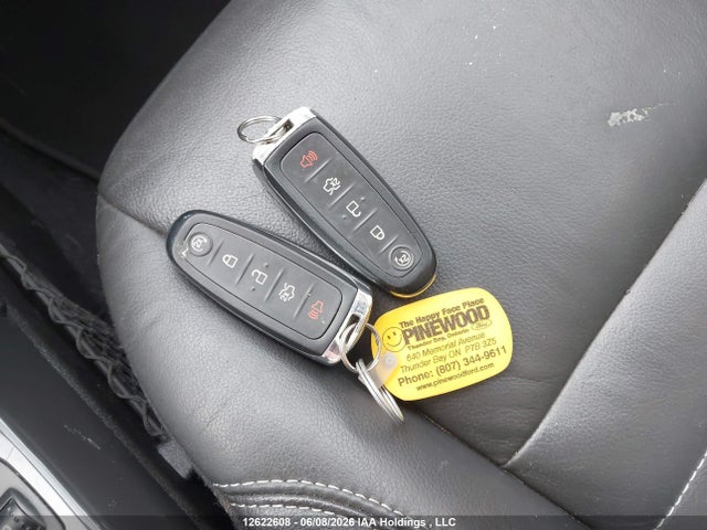 1FMCU9J92GUC14781 Ford Escape Titanium