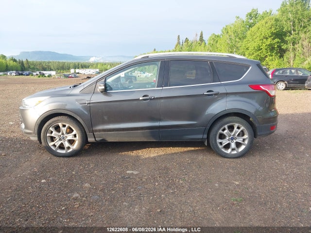 1FMCU9J92GUC14781 Ford Escape Titanium
