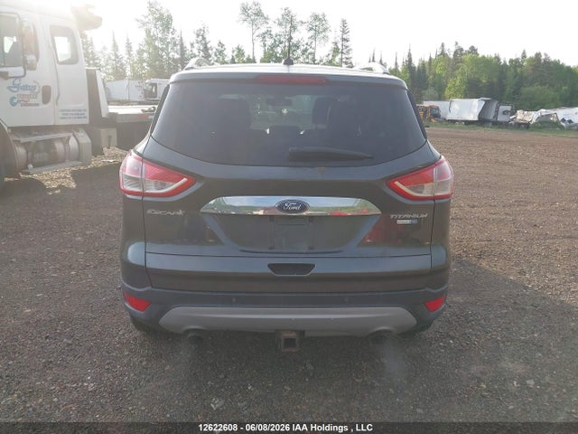 1FMCU9J92GUC14781 Ford Escape Titanium
