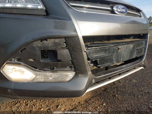 1FMCU9J92GUC14781 Ford Escape Titanium