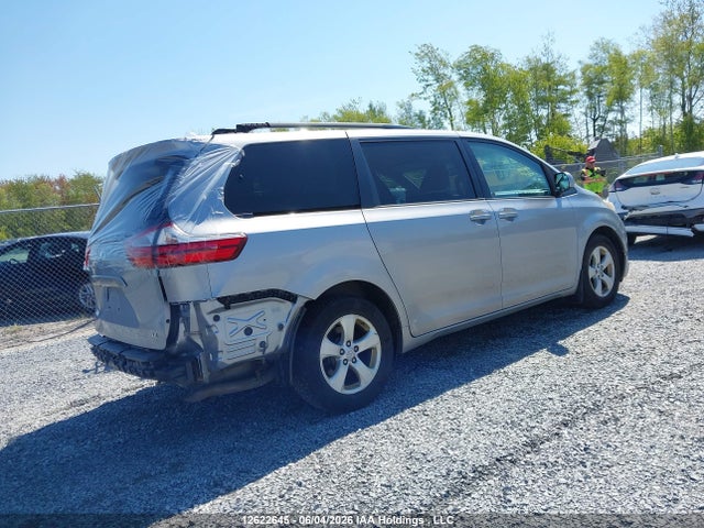5TDKK3DC9FS541868 Toyota Sienna Le 8 Passenger