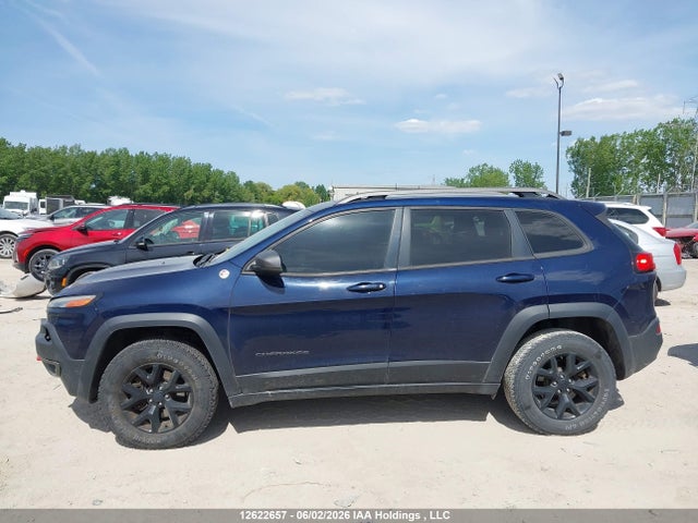 2016 Jeep Cherokee Trailhawk მანქანა იყიდება აუქციონზე, vin: 1C4PJMBS6GW356932, აუქციონის ნომერი: 12622657