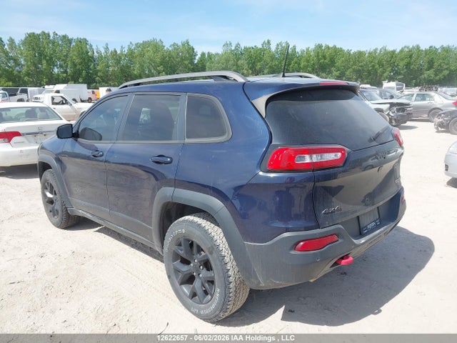 2016 Jeep Cherokee Trailhawk მანქანა იყიდება აუქციონზე, vin: 1C4PJMBS6GW356932, აუქციონის ნომერი: 12622657