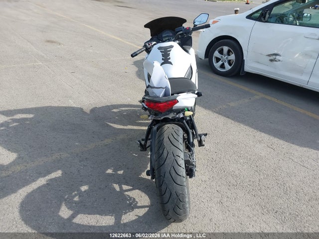 JKAEXEF11FDA22456 Kawasaki Ex650 F