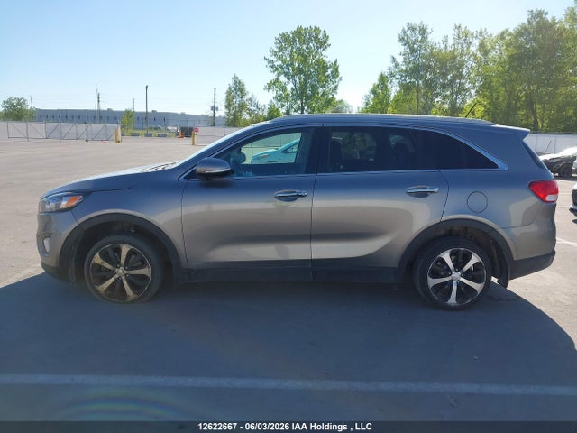 KIA SORENTO EX 2016 5XYPHDA56GG150823 Image 14