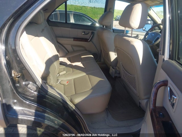 12622706 :رقم المزاد ، KNDJC733355389012 vin ، 2005 Kia Sorento Ex/lx مزاد بيع