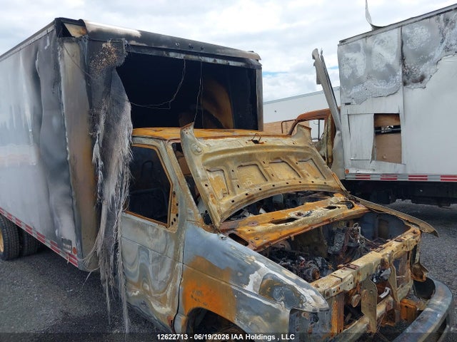 12622713 :رقم المزاد ، 1FDWE4FL9EDA73500 vin ، 2014 Ford Econoline E450 Super Duty Cutwy Van مزاد بيع