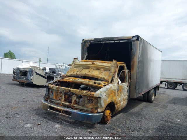 12622713 :رقم المزاد ، 1FDWE4FL9EDA73500 vin ، 2014 Ford Econoline E450 Super Duty Cutwy Van مزاد بيع