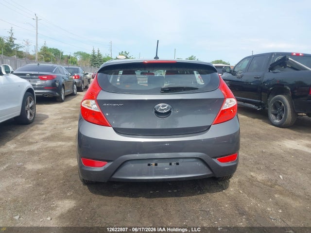 2012 Hyundai Accent მანქანა იყიდება აუქციონზე, vin: KMHCT5AE2CU015684, აუქციონის ნომერი: 12622807