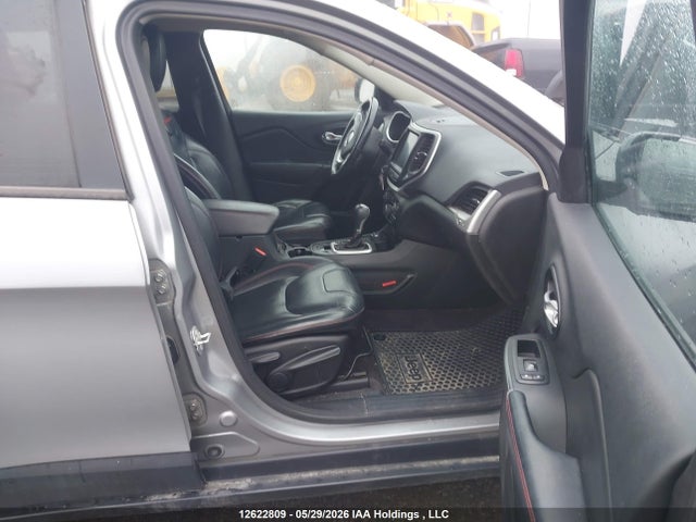Продажа на аукционе авто 2016 Jeep Cherokee Trailhawk, vin: 1C4PJMBS1GW242210, номер лота: 12622809