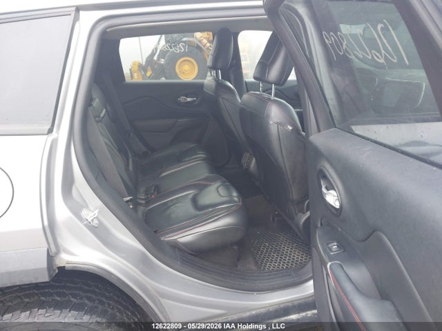 Продажа на аукционе авто 2016 Jeep Cherokee Trailhawk, vin: 1C4PJMBS1GW242210, номер лота: 12622809