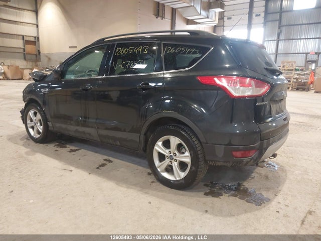 1FMCU9GXXEUC78831 Ford ESCAPE SE