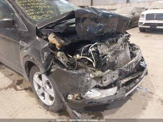 1FMCU9GXXEUC78831 Ford ESCAPE SE