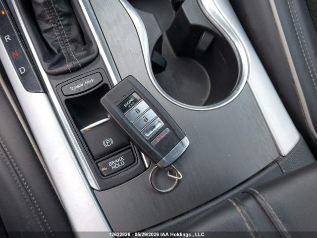 12622826 :رقم المزاد ، 19UUB1F81JA800348 vin ، 2018 Acura Tlx Elite مزاد بيع