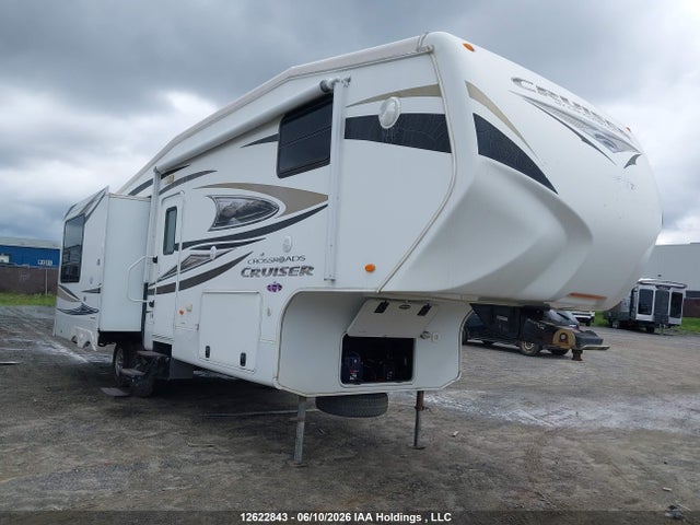 12622843 :رقم المزاد ، 4V0FC3022BE008200 vin ، 2011 Crossroads 5th Wheel Ctx مزاد بيع