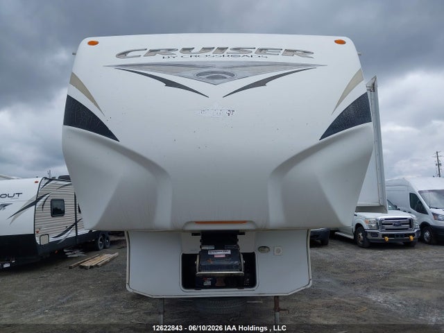 2011 Crossroads 5th Wheel Ctx მანქანა იყიდება აუქციონზე, vin: 4V0FC3022BE008200, აუქციონის ნომერი: 12622843