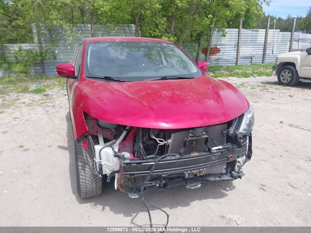 JN1BJ1CP5JW193557 Nissan Qashqai S 4dr2wd