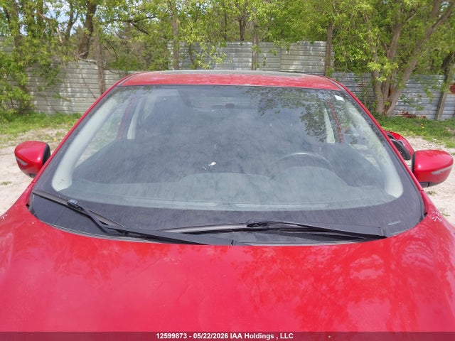 JN1BJ1CP5JW193557 Nissan Qashqai S 4dr2wd