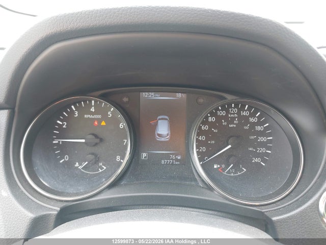 JN1BJ1CP5JW193557 Nissan Qashqai S 4dr2wd