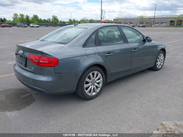 12614199 :رقم المزاد ، WAUBFCFL9EN009880 vin ، 2014 Audi A4 2.0 Komfort مزاد بيع