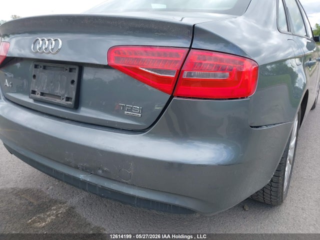 12614199 :رقم المزاد ، WAUBFCFL9EN009880 vin ، 2014 Audi A4 2.0 Komfort مزاد بيع