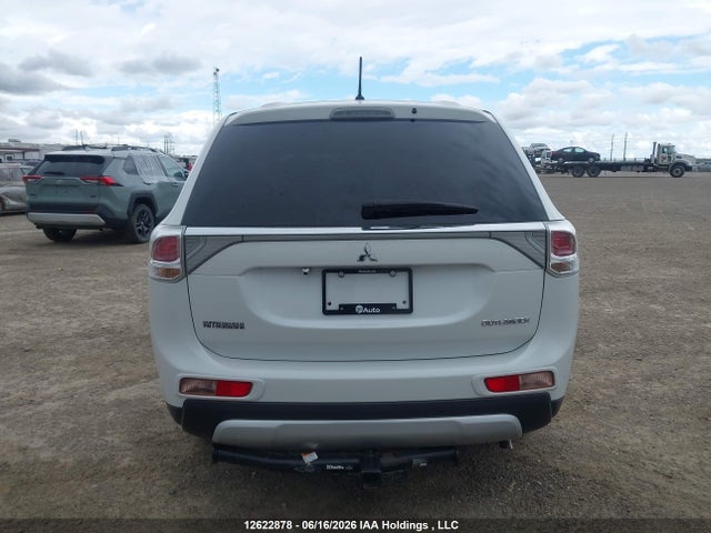 JA4AD2A37FZ601272 Mitsubishi Outlander Es