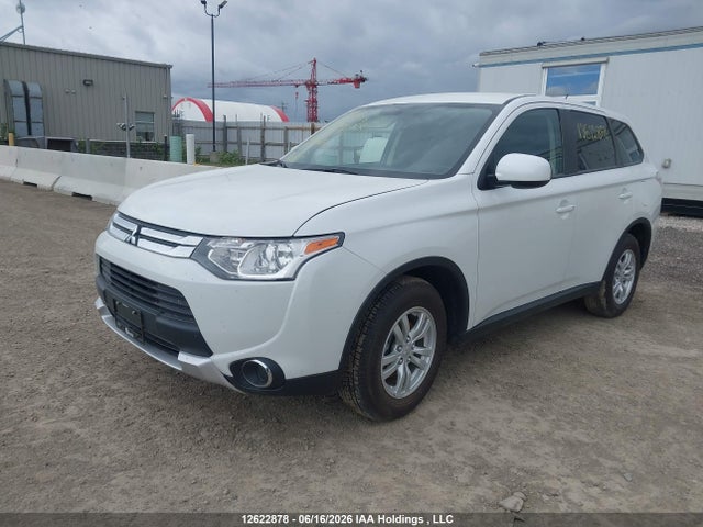 JA4AD2A37FZ601272 Mitsubishi Outlander Es
