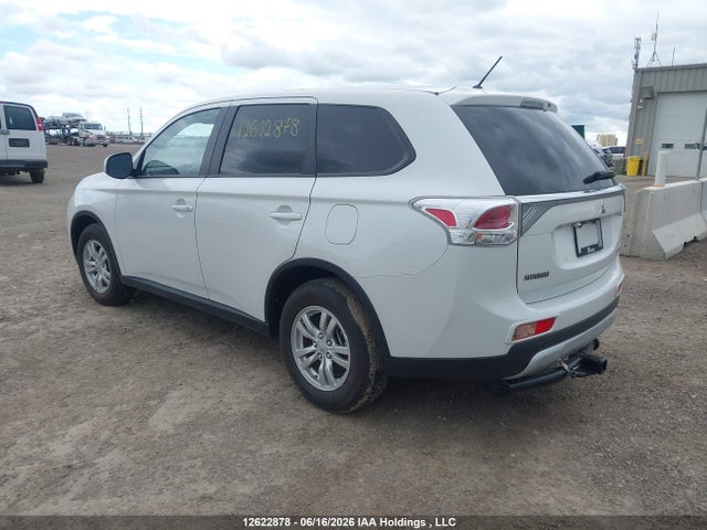 JA4AD2A37FZ601272 Mitsubishi Outlander Es
