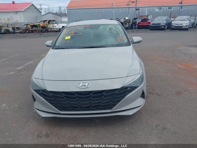 KMHLM4AGXMU151460 Hyundai Elantra Preferred Ivt
