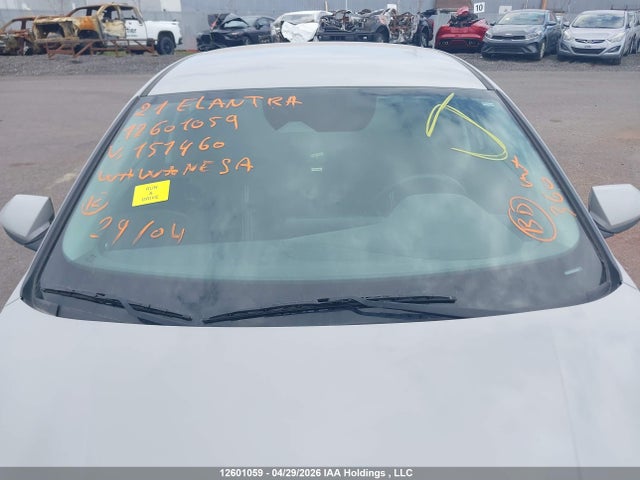 KMHLM4AGXMU151460 Hyundai Elantra Preferred Ivt