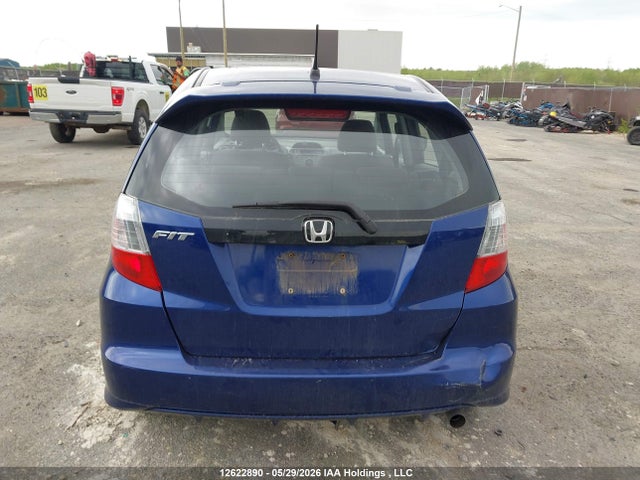 12622890 :رقم المزاد ، JHMGE8H55BC801795 vin ، 2011 Honda Fit Lx مزاد بيع