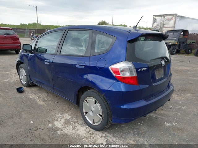 12622890 :رقم المزاد ، JHMGE8H55BC801795 vin ، 2011 Honda Fit Lx مزاد بيع