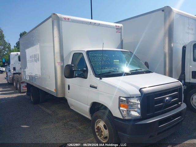 Ford Econoline E450 Super Duty Cutaway Van 2023 1FDWE4FK9PDD28009 Image 13