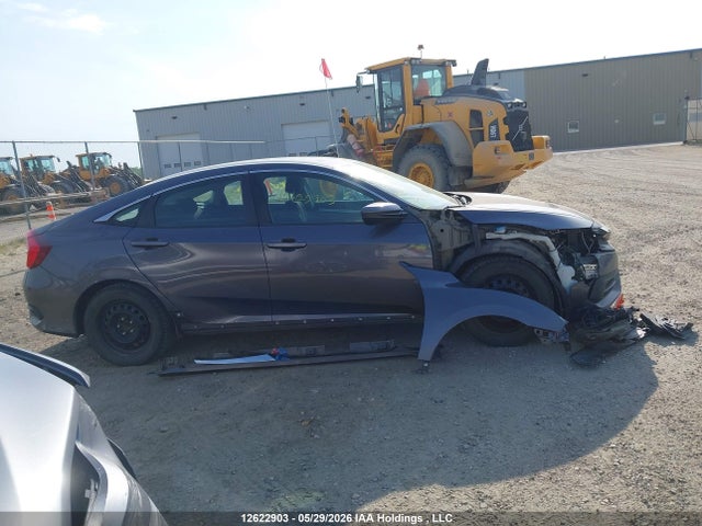 Продажа на аукционе авто 2017 Honda Civic Lx, vin: 2HGFC2E55HH023963, номер лота: 12622903