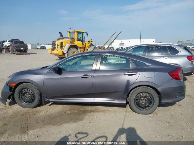Продажа на аукционе авто 2017 Honda Civic Lx, vin: 2HGFC2E55HH023963, номер лота: 12622903