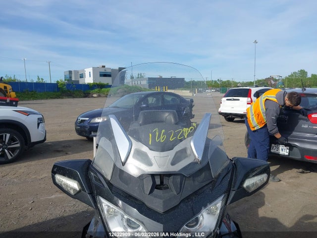 2010 Can-am Spyder Roadster Rt მანქანა იყიდება აუქციონზე, vin: 2BXJBLC1XAV000834, აუქციონის ნომერი: 12622909